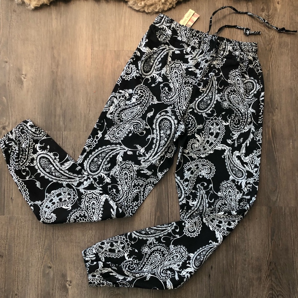 Paisley long pants. B052